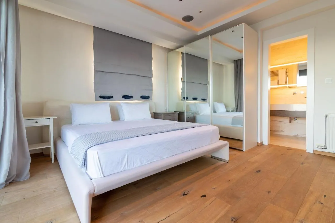 F & B Summer Family Villa - Kassandra - Siviri Apartament